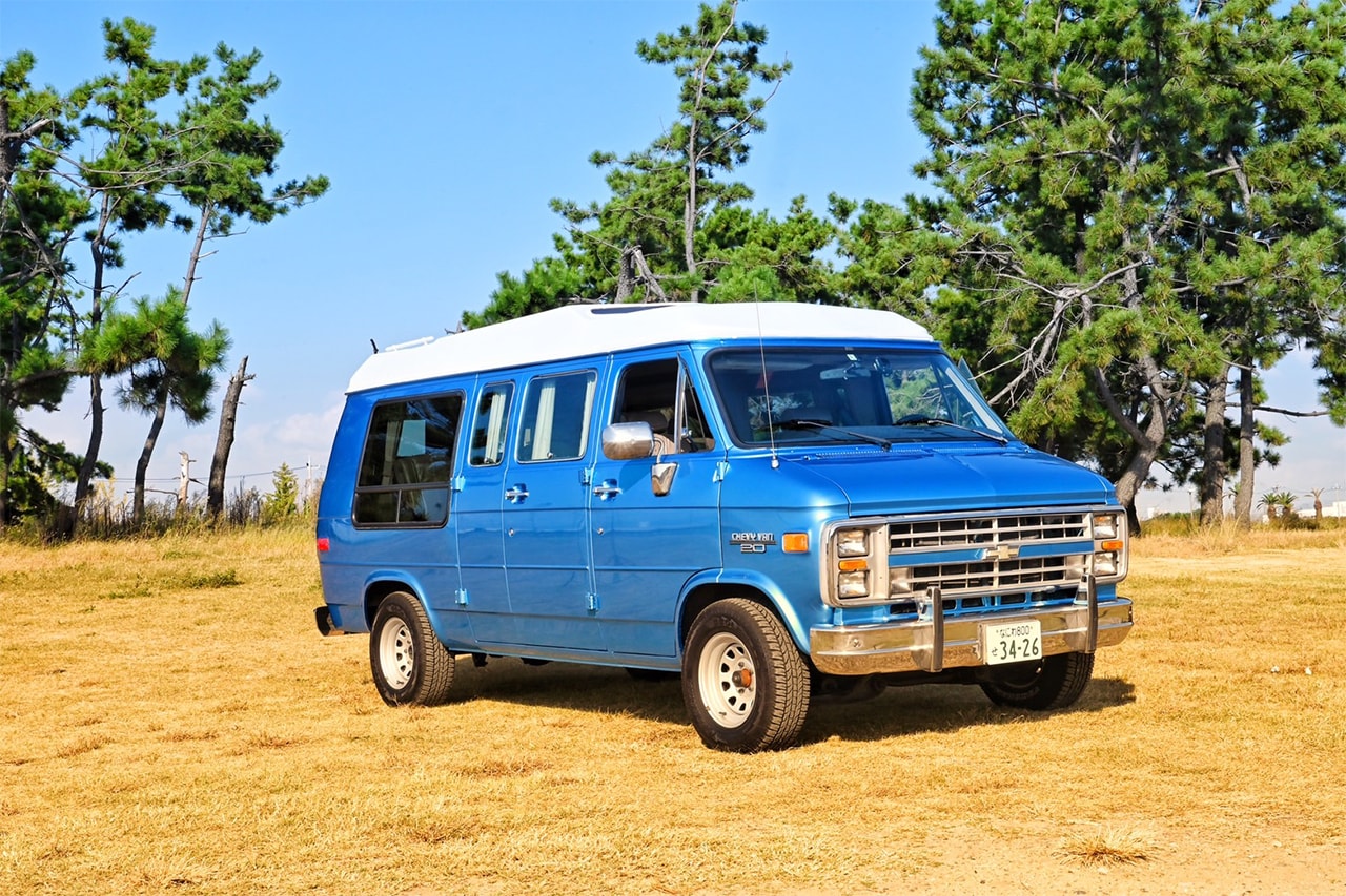 STEELO CHEVY CAMPER VAN レンタルキャンパーバン